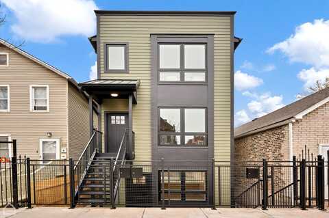 2036 W 18th Place, Chicago, IL 60608