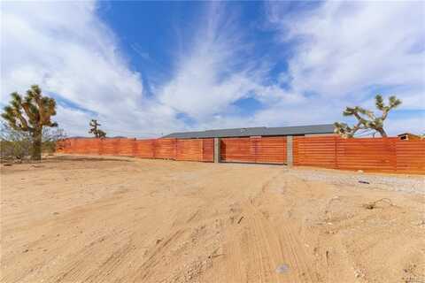 670 Ducor Avenue, Landers, CA 92285