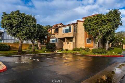 17027 Bluewater Lane, Huntington Beach, CA 92649