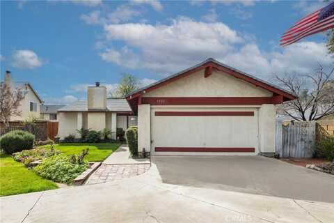 3926 Hemway Court, Simi Valley, CA 93063