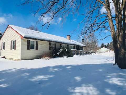 789 Brattleboro Road, Hinsdale, NH 03451