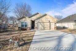 408 W Muskogee Avenue, Chouteau, OK 74337