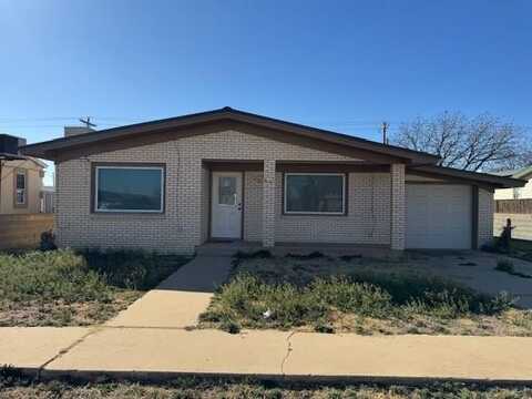 610 SW 12th St, Seminole, TX 79360