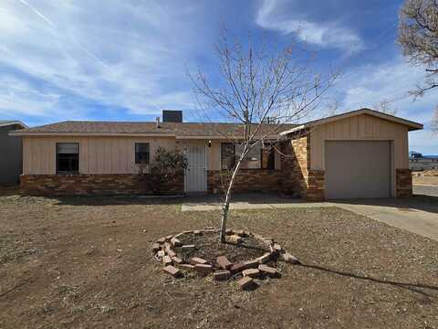 401 Saturn CIR, Alamogordo, NM 88310