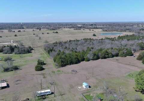 104 County Road 237, Fairfield, TX 75840