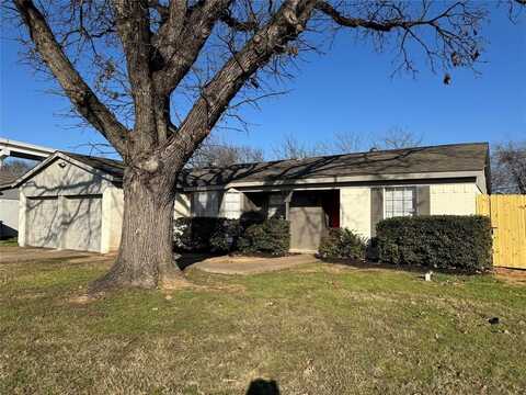 1413 Terbet Lane, Fort Worth, TX 76112