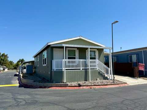 3890 Sipes Ln, San Ysidro, CA 92108
