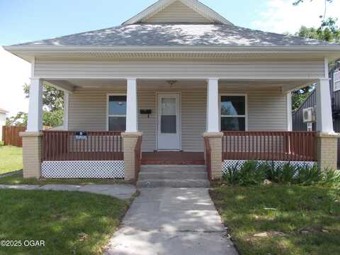 2215 S Empire Avenue, Joplin, MO 64804