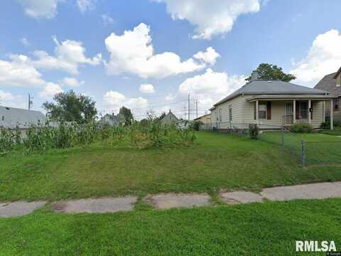 1611 8TH Street, Rock Island, IL 61201