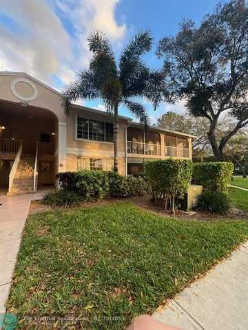 13851 Oneida Dr, Delray Beach, FL 33446