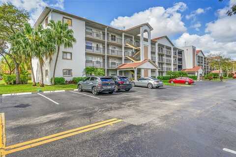 1400 SW 124th Ter, Pembroke Pines, FL 33027