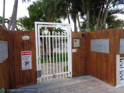 728 NE 13th Ct, Fort Lauderdale, FL 33304