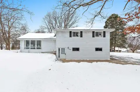 928 ALPINE Drive, GREEN BAY, WI 54311