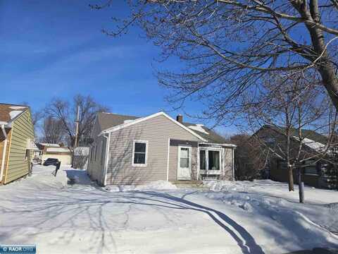 813 S 6th St., Virginia, MN 55792