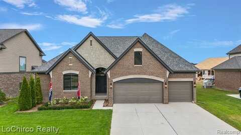 16949 GLENHURST Drive, Macomb, MI 48044