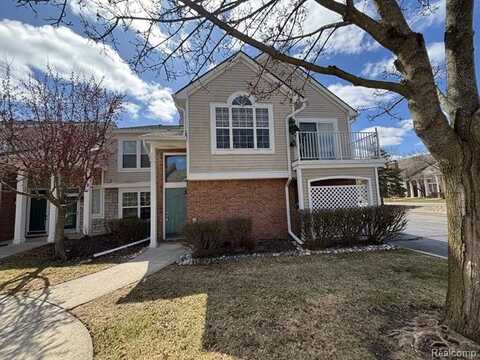 56530 SCOTLAND Boulevard, Utica, MI 48316