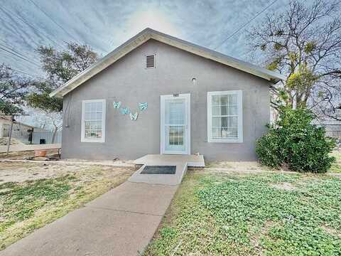 1703 N Magdalen St, San Angelo, TX 76903