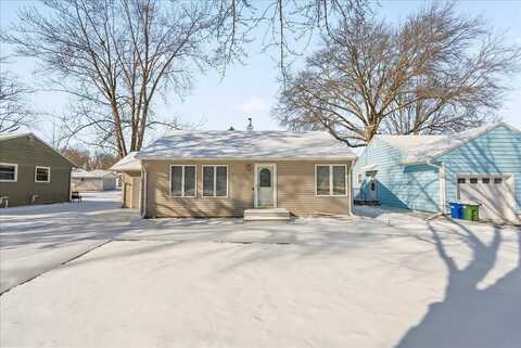 200 Iowa Street, Waverly, IA 50677