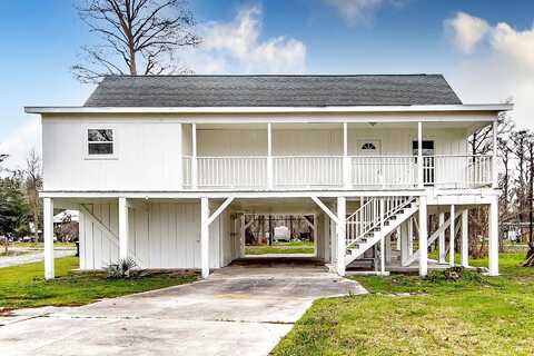 206 Leger St, Montegut, LA 70377