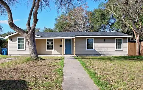 1003 E Randall, Beeville, TX 78102