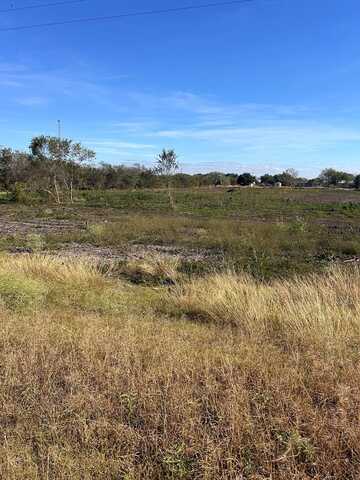 1130 N US Highway 181 Frontage Rd, Beeville, TX 78102