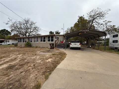 634 Lakeside Drive, Caldwell, TX 77836