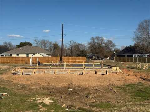 1707 Pine Street, Hearne, TX 77859