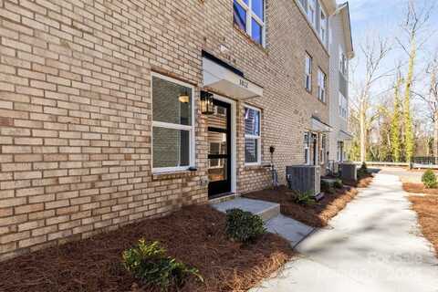 3812 Odom Way, Charlotte, NC 28216