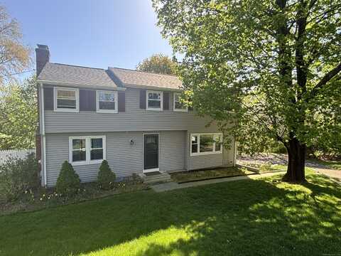 6 High View Circle, Danbury, CT 06811