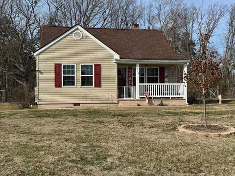 712 LEFTWICH ST, Gretna, VA 24557