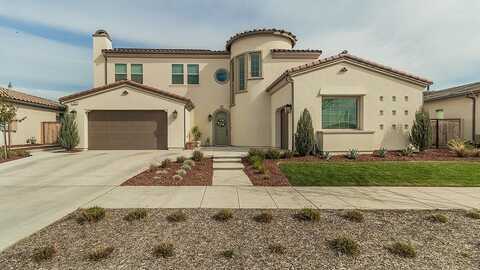 1009 Treasure Hills Drive, Madera, CA 93636