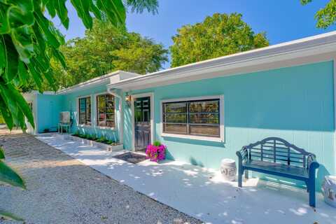 100 Parker Drive, Key Largo, FL 33036