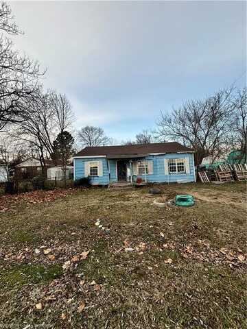 101 SE 9th ST, Muldrow, OK 74948