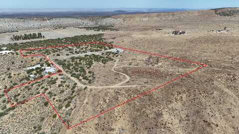 17120 Bobs Gap Road, Valyermo, CA 93563