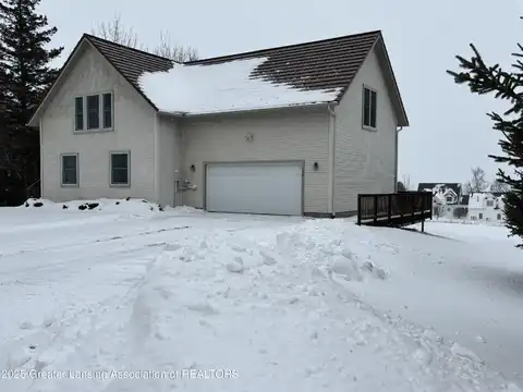 198 Graham Avenue, Saint Ignace, MI 49781