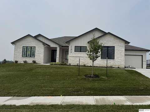 11412 S 124th Street, Papillion, NE 68046