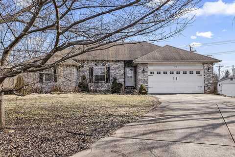 618 Sarah Court, Willard, MO 65781