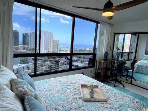 876 Curtis Street, Honolulu, HI 96813