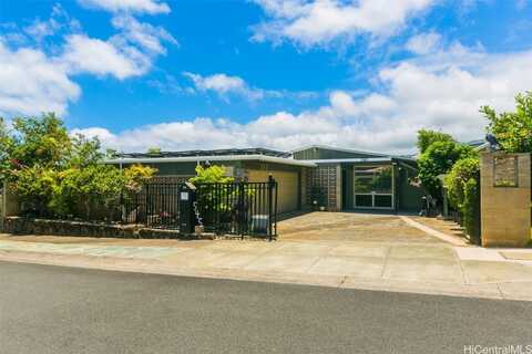 545 Kekupua Street, Honolulu, HI 96825