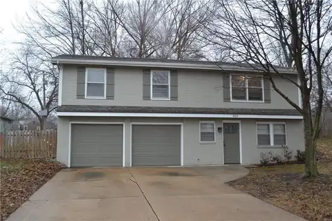 509 Castle Drive, Lees Summit, MO 64086