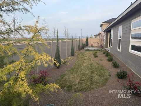 8806 E Snow Drop St., Nampa, ID 83687