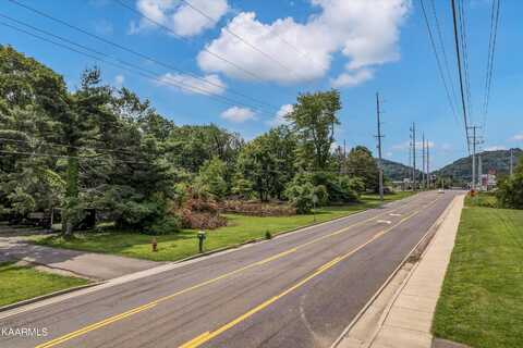7512 Tazewell Pike, Corryton, TN 37721