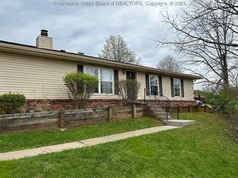 402 Bowhunter Road, Charleston, WV 25314