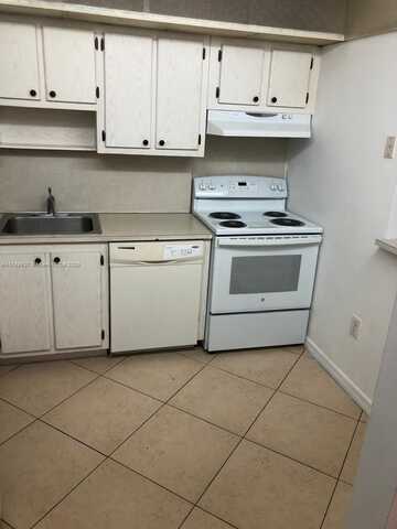 16950 W Dixie Hwy A631 Hwy, North Miami Beach, FL 33160