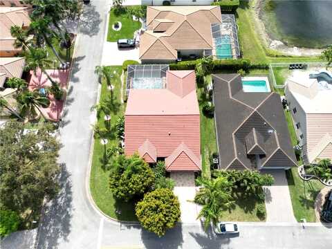 5872 NW 73rd Ct, Parkland, FL 33067