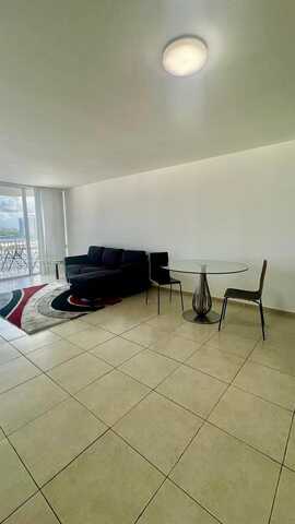 18031 Biscayne Blvd, Aventura, FL 33160