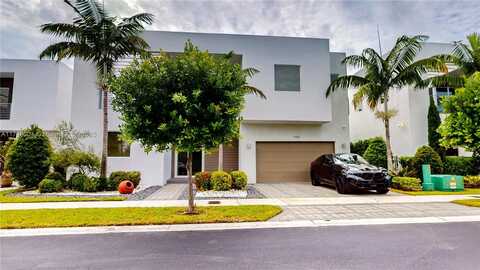 9980 NW 74th Ter, Doral, FL 33178