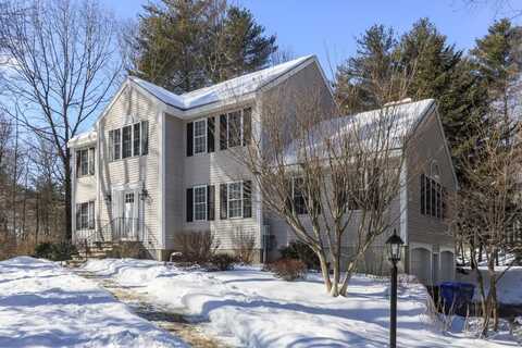 29 Colonial Drive, Londonderry, NH 03053