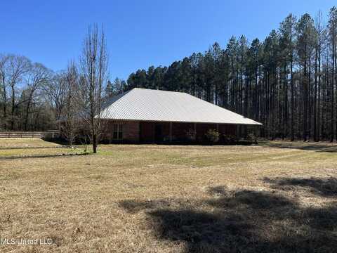 3110 Sumrall Road, Crystal Springs, MS 39059