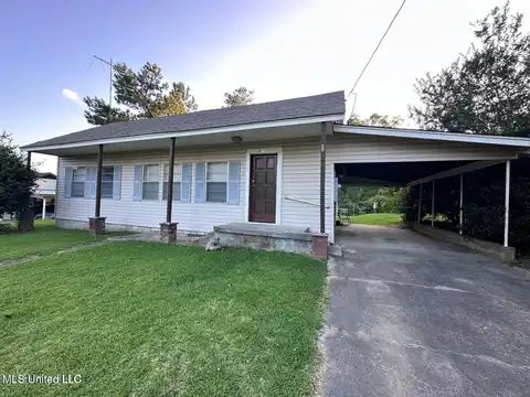 406 Oak Street, Mendenhall, MS 39114